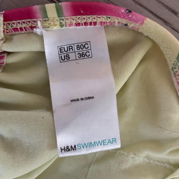 H&M Watermelon Bikini. Top Is Size 36C & Bottom Is A Size 6 - Picture 4 of 4
